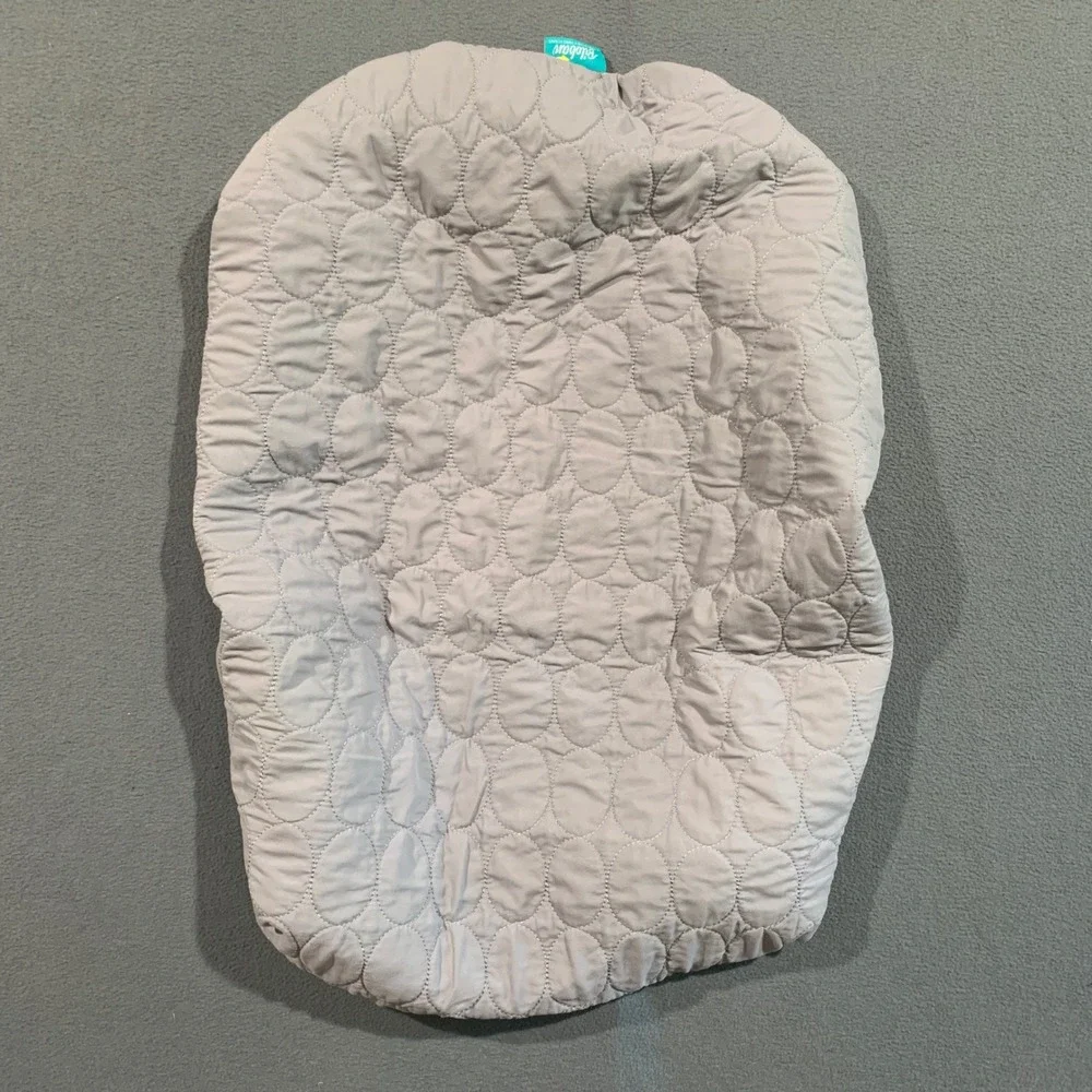 Biloban Grey Quilted Waterproof Bassinet Mattress Pad Cover Oval 26x16 Neutral